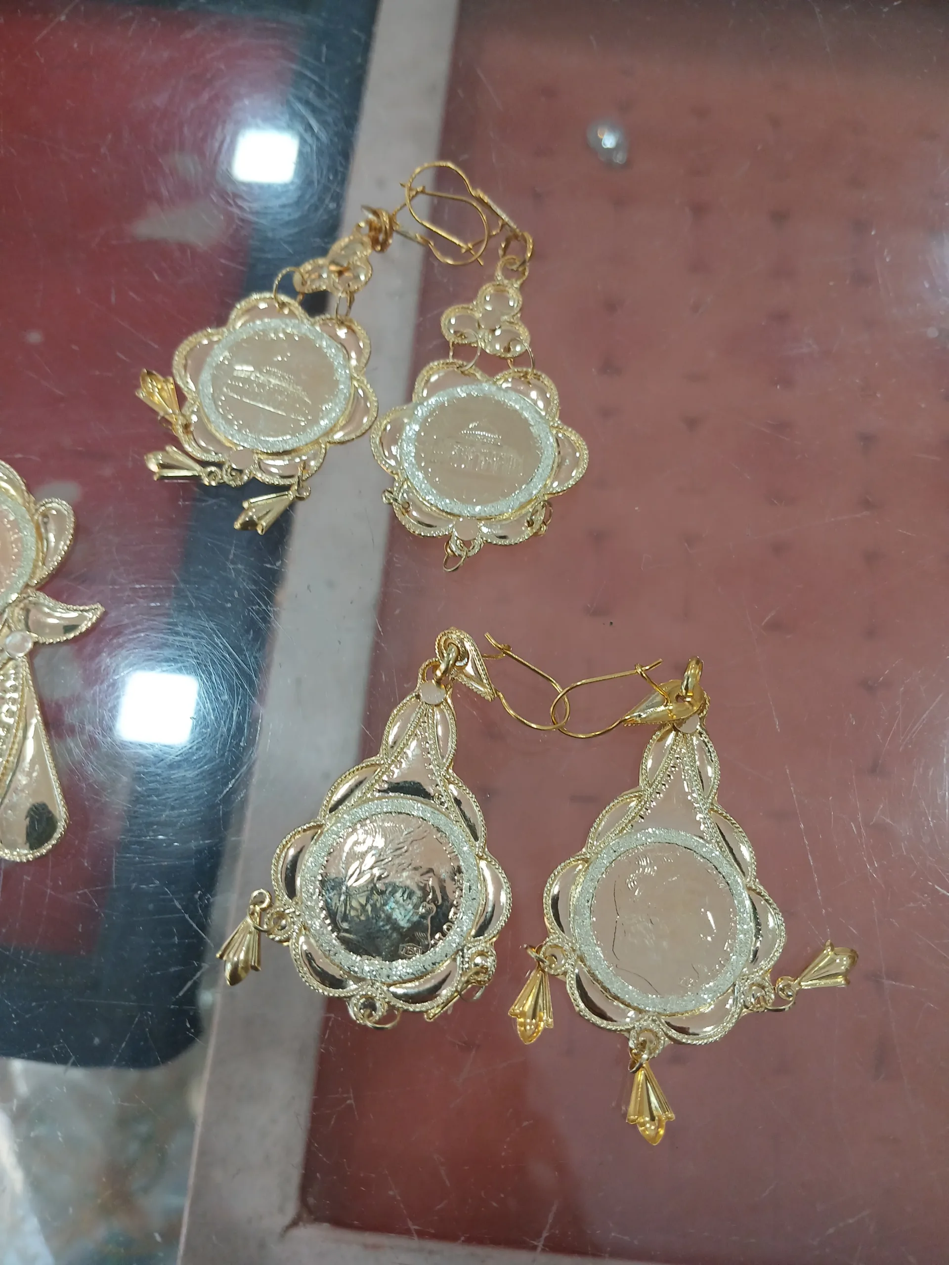 منقوش لويزة