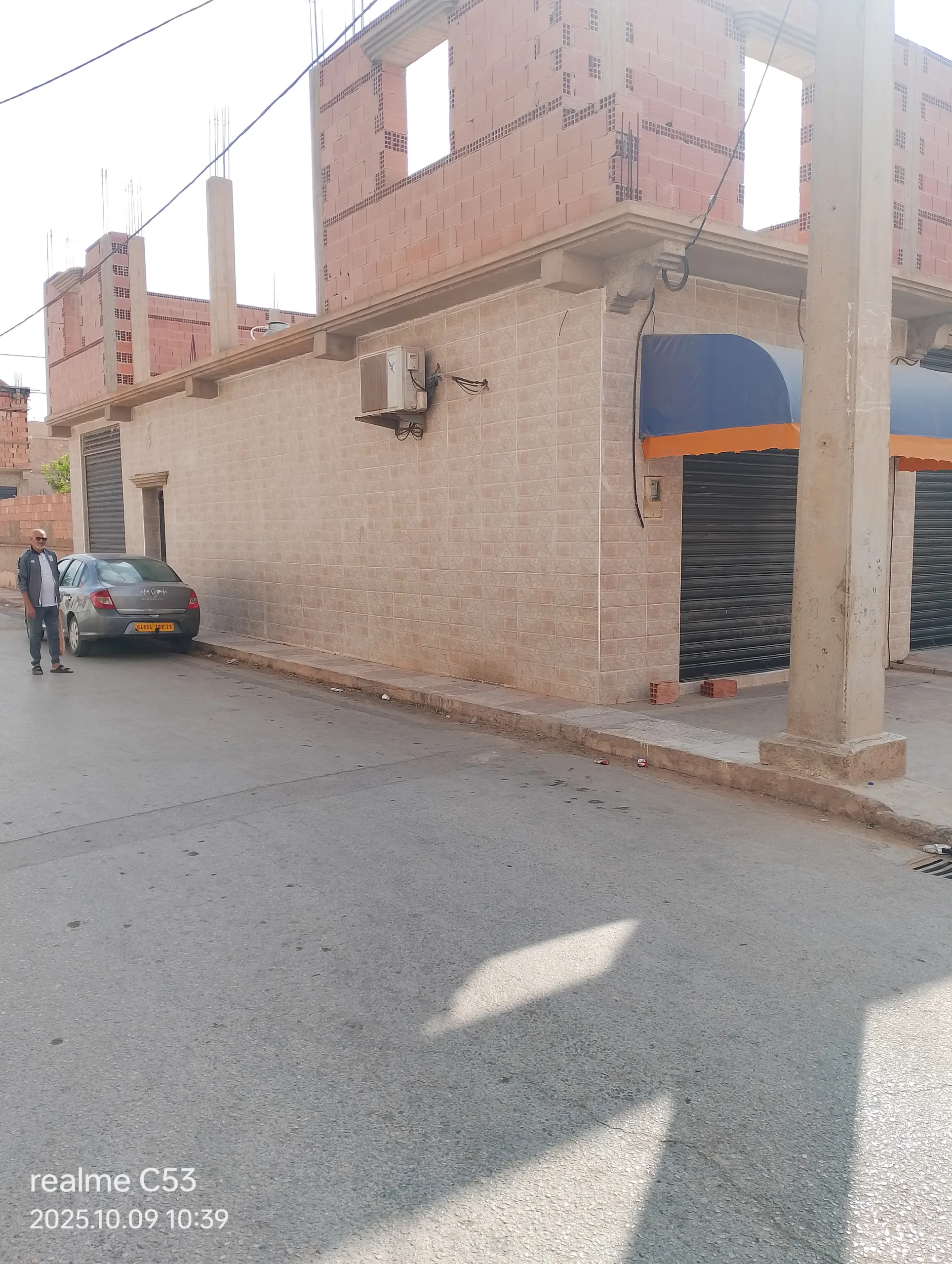 مسكن 250م واجهتين، للبيع ماسرى مستغانم