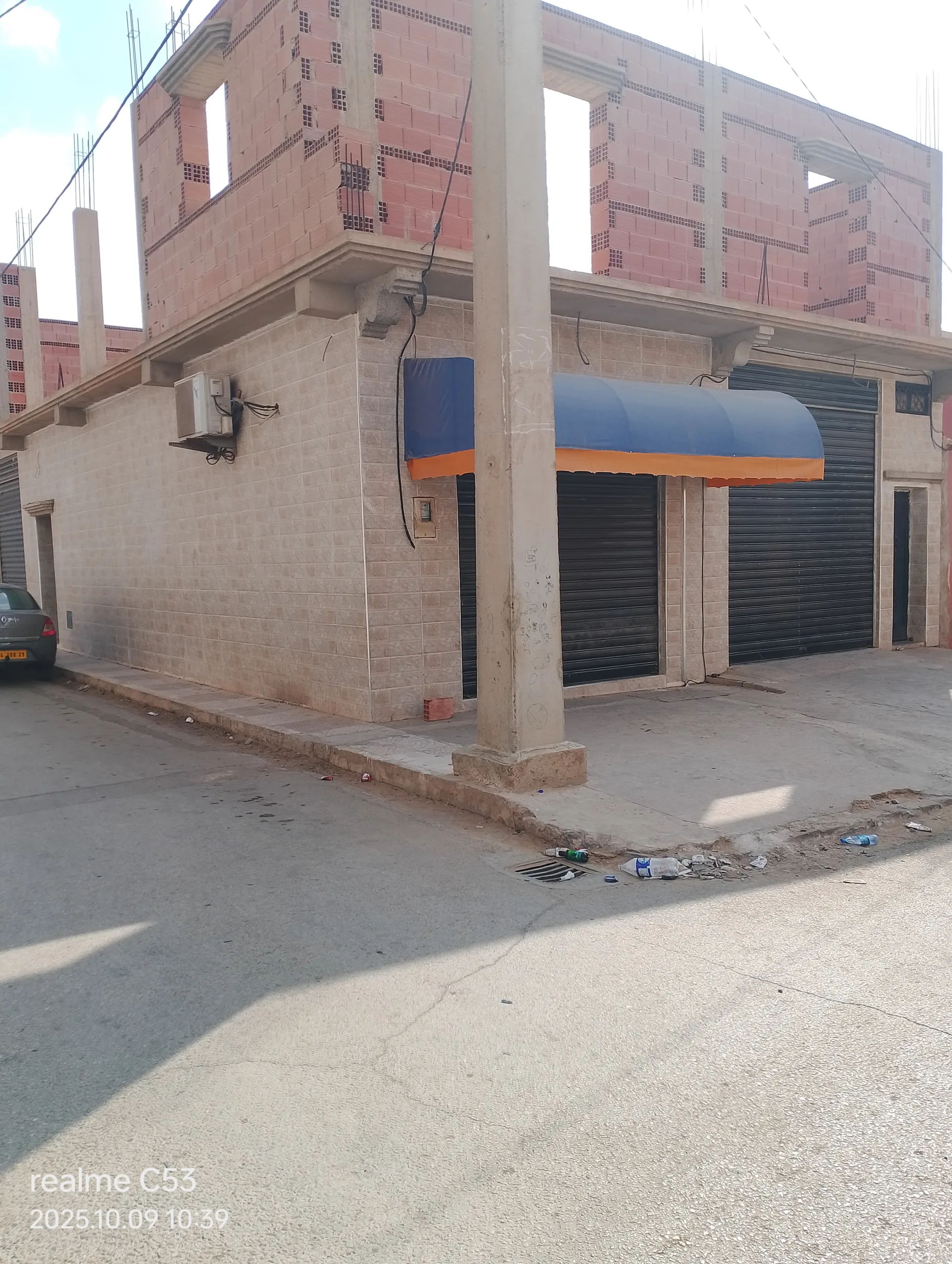 مسكن 250م واجهتين، للبيع ماسرى مستغانم