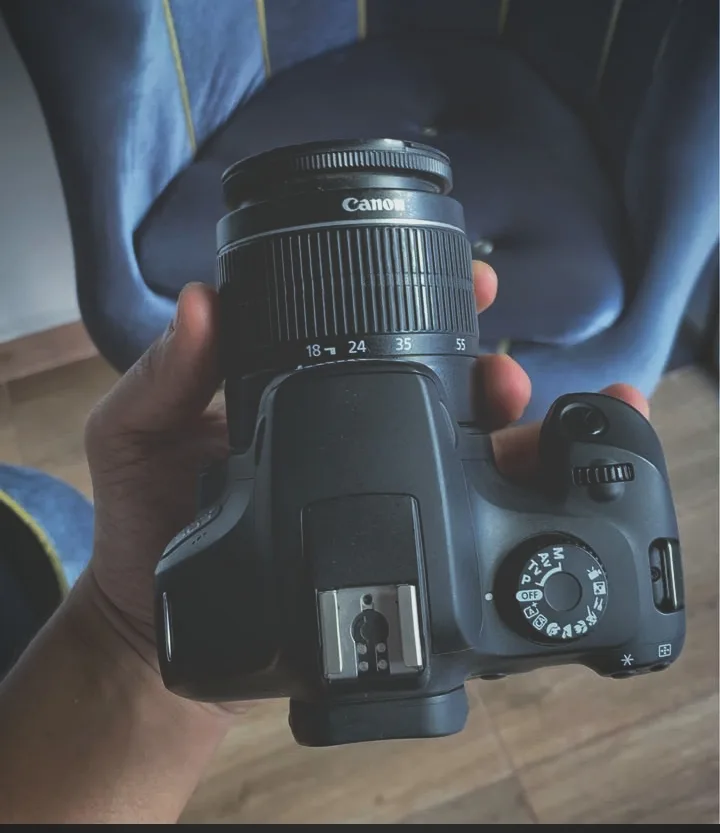 Canon EOS 4000d +l’objectif